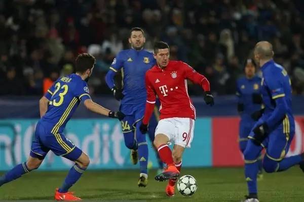 了队内士气 了队内士气