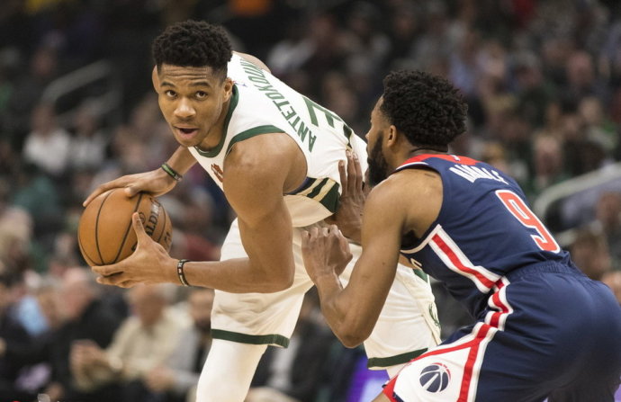 于拥有多名 于拥有多名