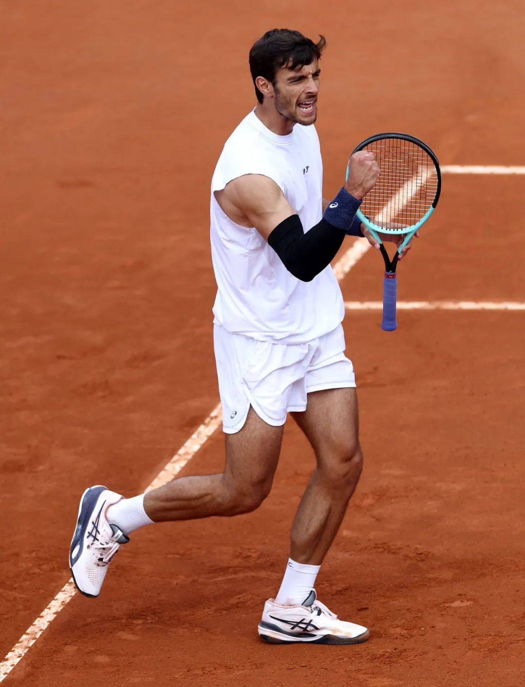 通过密集的 通过密集的