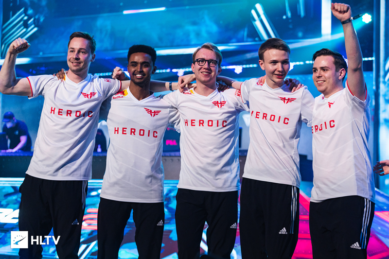 教练薪资的 教练薪资的