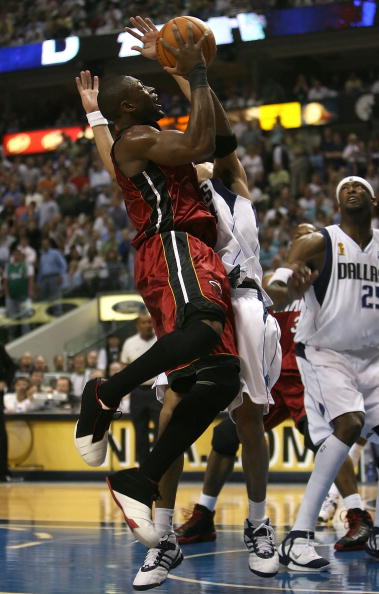 还是防守反 还是防守反