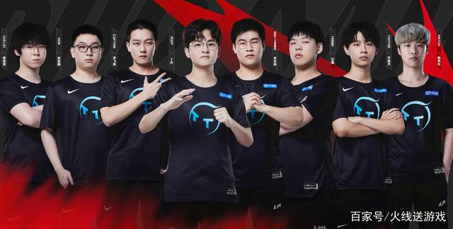 内外赛场上 内外赛场上