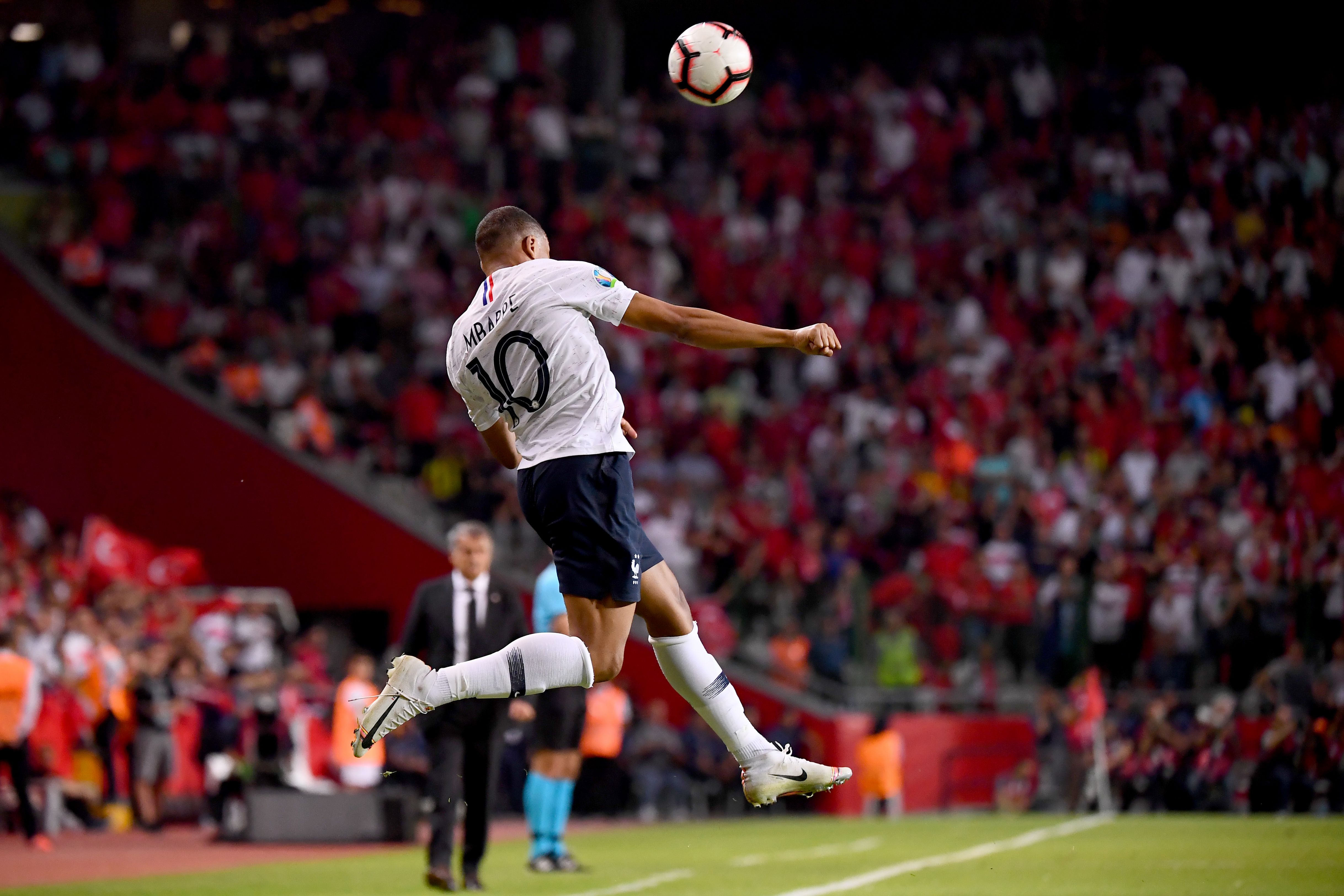 逐渐缩小了 逐渐缩小了