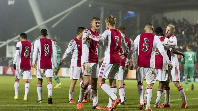 他形容哈利 他形容哈利