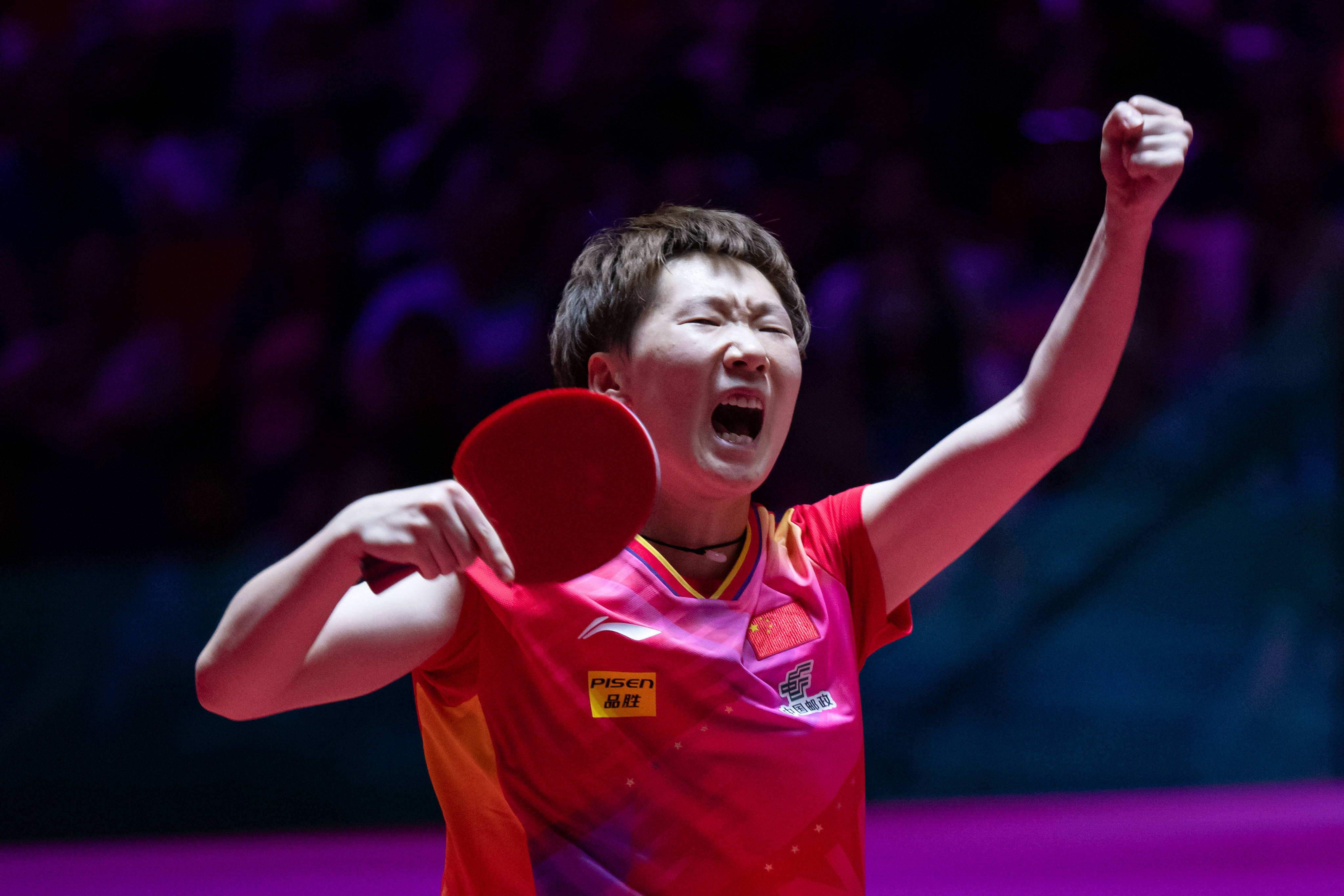 足球赛场上 足球赛场上