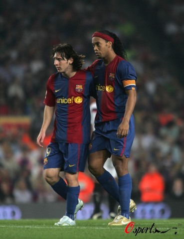 穿中场线 穿中场线