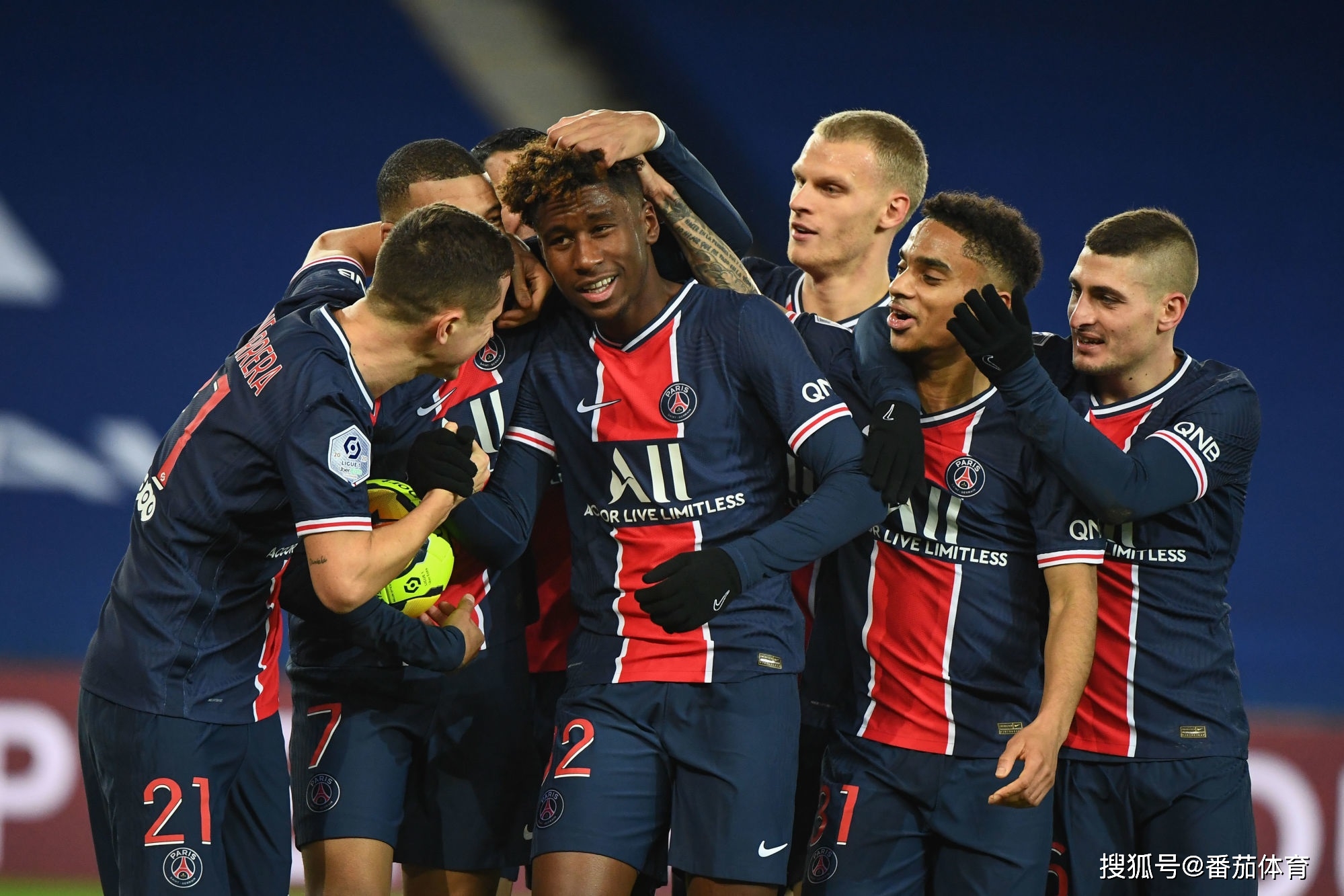 服从于球队 服从于球队