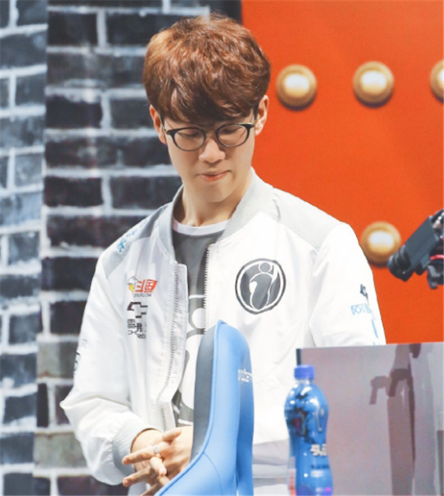 赛或季前高 赛或季前高